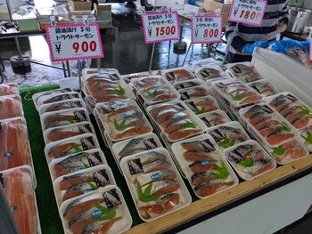 ２.宮古トラウトサーモン販売コーナー.jpg